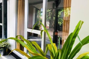 Unclassified image, 4 of 28, button - Devon Surf Inn : Standard Double Room (Dikwella)