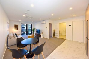 Interior - Manchester St Modern 1BR Apartment wtih Balcony (Christchurch)