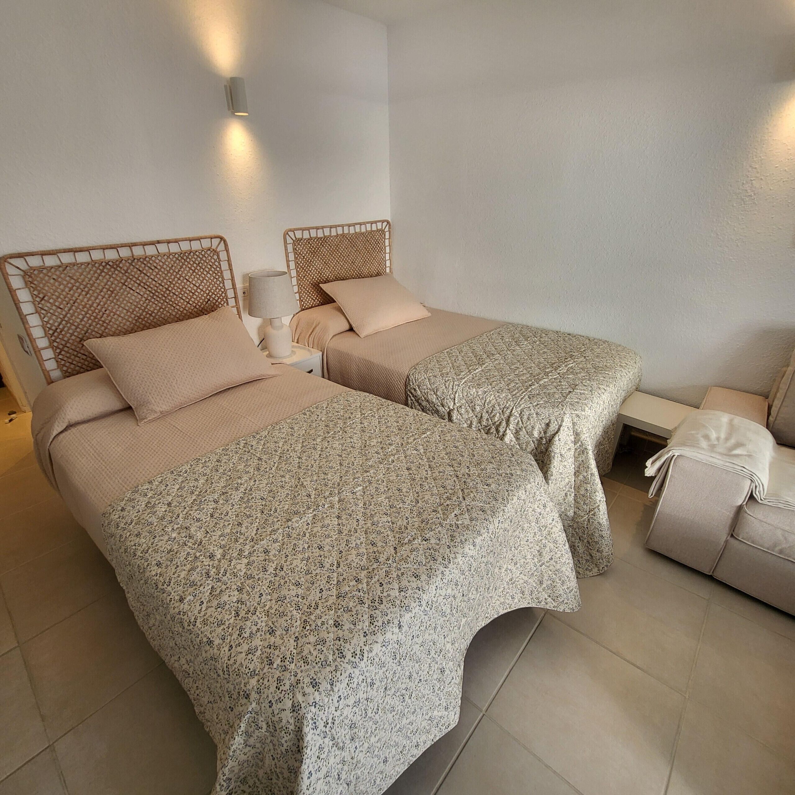 In-room safe, iron/ironing board, free WiFi, bed sheets