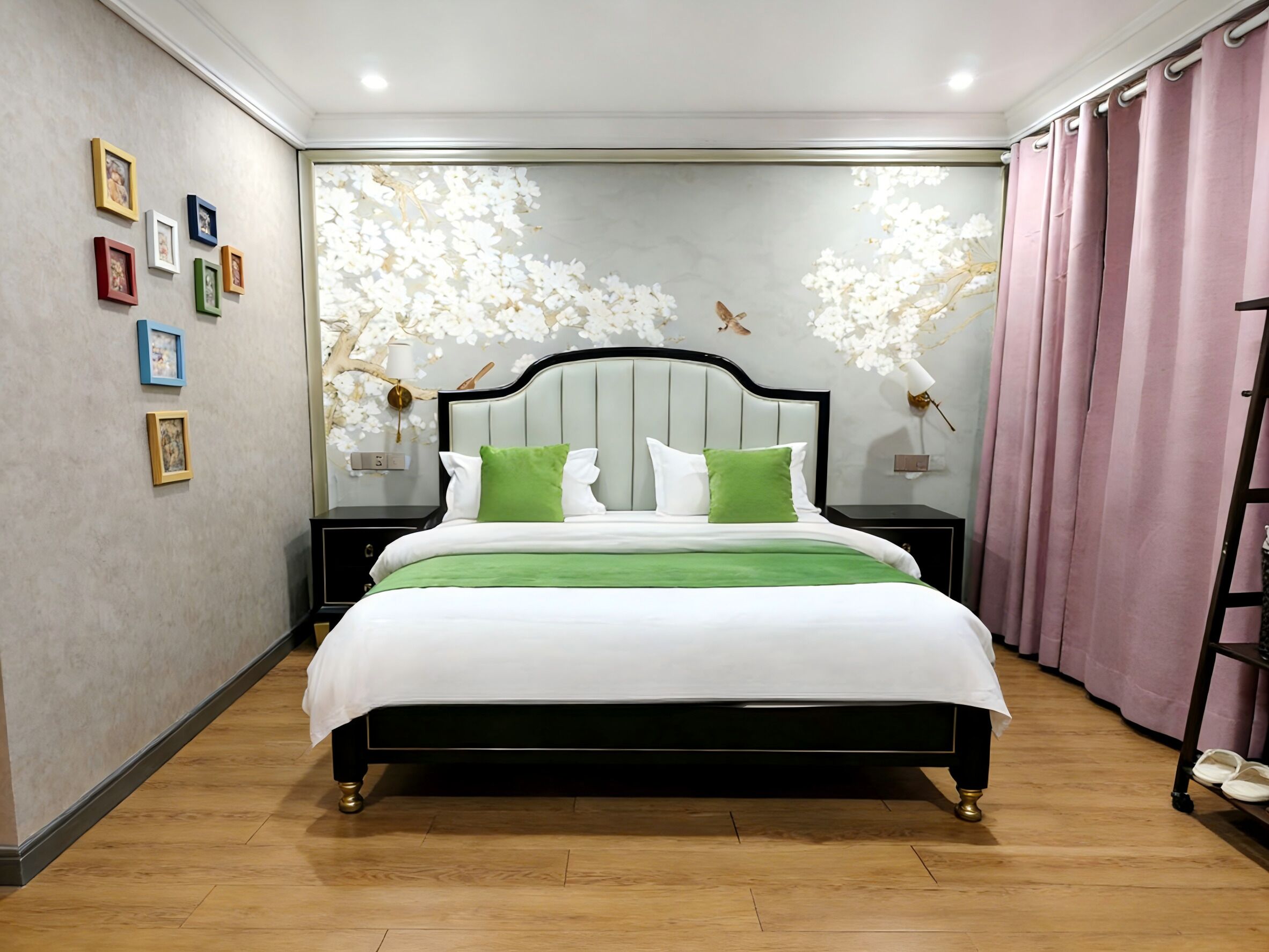 Comfort Double Room Single Use, 1 Double Bed, Private Bathroom, Garden View | Desk, laptop workspace, soundproofing, iron/ironing board