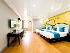 Superior Double or Twin Room, 2 Double Beds, Private Bathroom, Courtyard View - JUN YUE GRA Lagos hotel (Lagos)