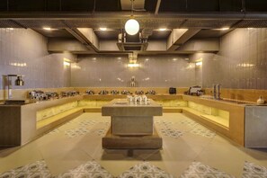 Unclassified image, 3 of 34, button - Sunday Hotel Vadodara (Vadodara)