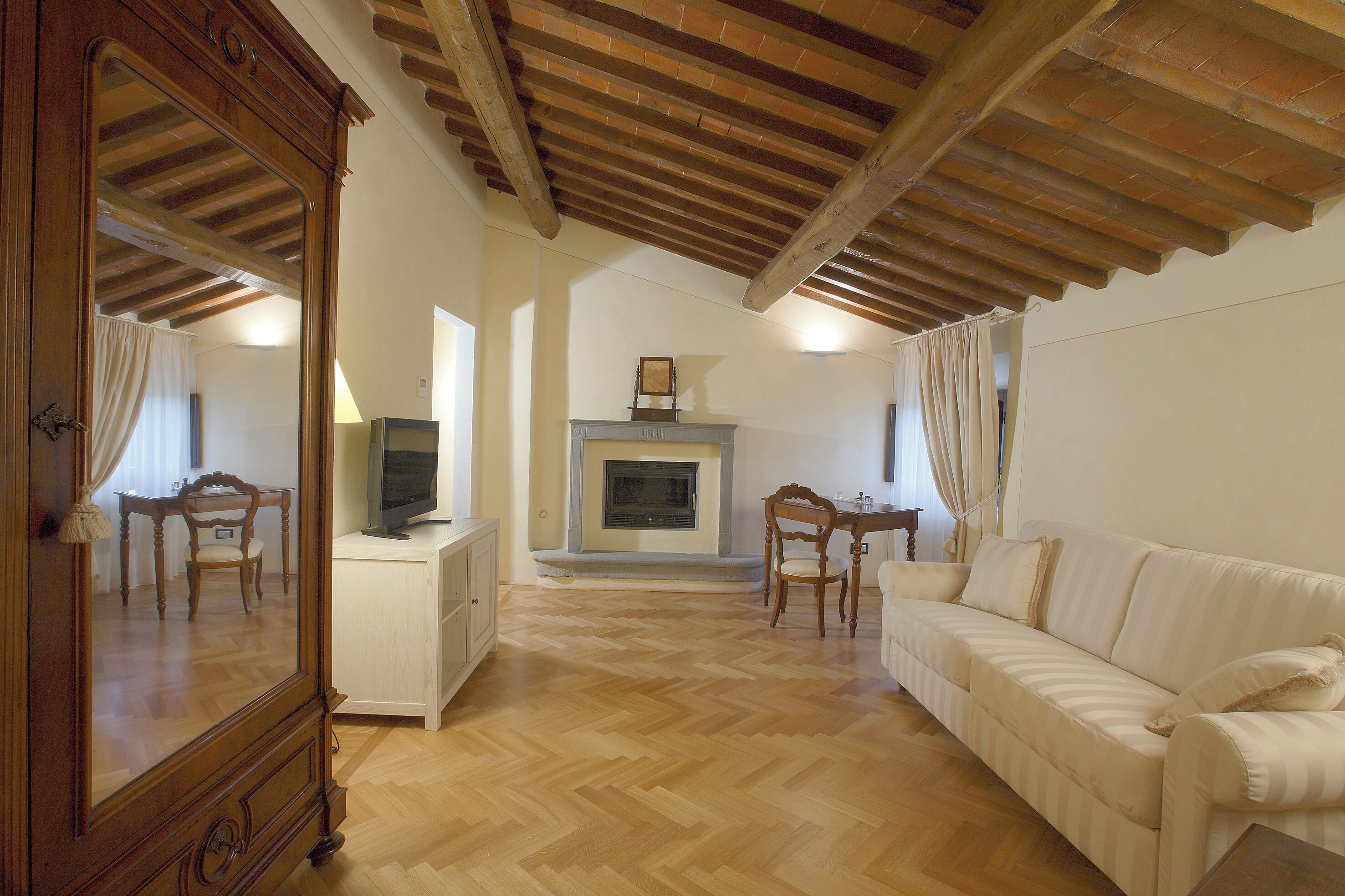 Luxury Suite, Vineyard View