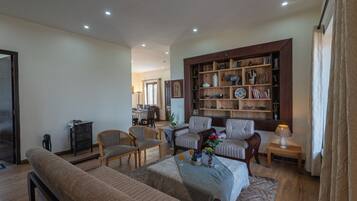 Luxury Villa, Hill View | Interior