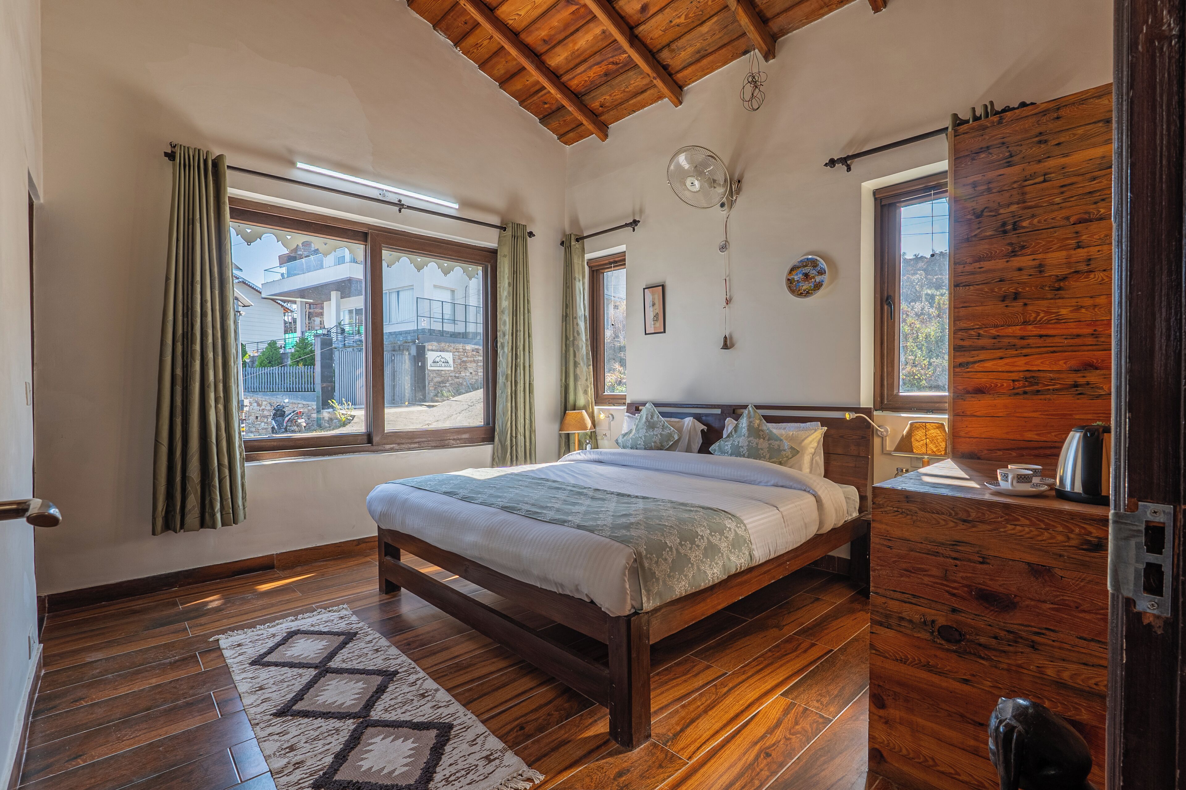 مكواة/لوح كي وواي فاي مجانًا