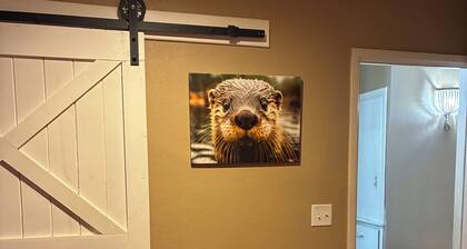 3BR 2bath house, large kitchen, fenced backyard,deck&wheel chair ramp on back.