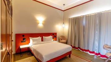 1 habitación, escritorio, wifi gratis y ropa de cama