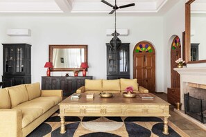 Unclassified image, 4 of 39, button - House of Jasol by DanCenter, Jaipur (Jaipur)