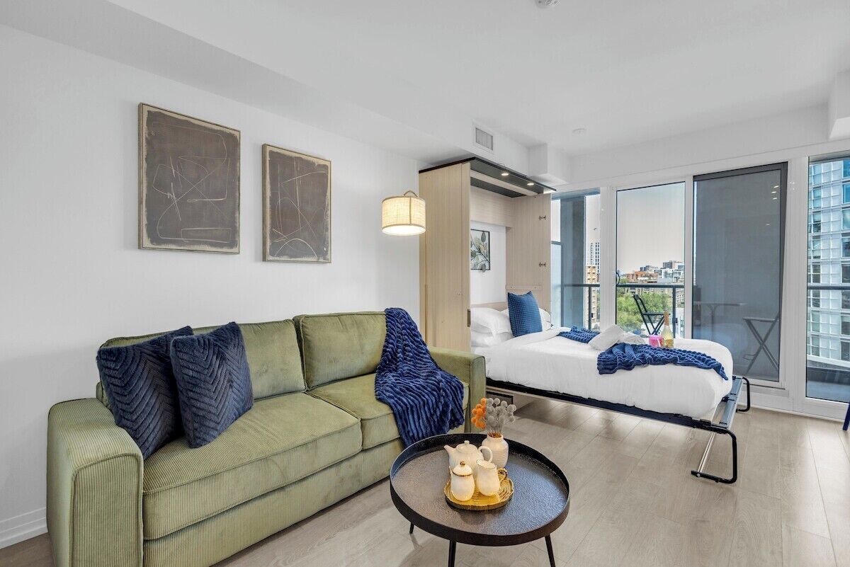 Economy Studio, 1 Queen Bed with Sofa bed, Non Smoking | Living area