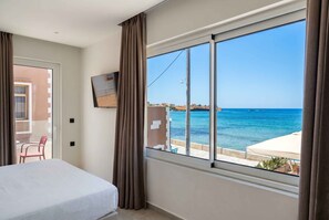 2 chambres, fer et planche à repasser, Wi-Fi gratuit, draps fournis