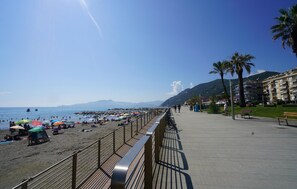 Beach - Awesome apartment in Cogorno with WiFi (Cogorno)