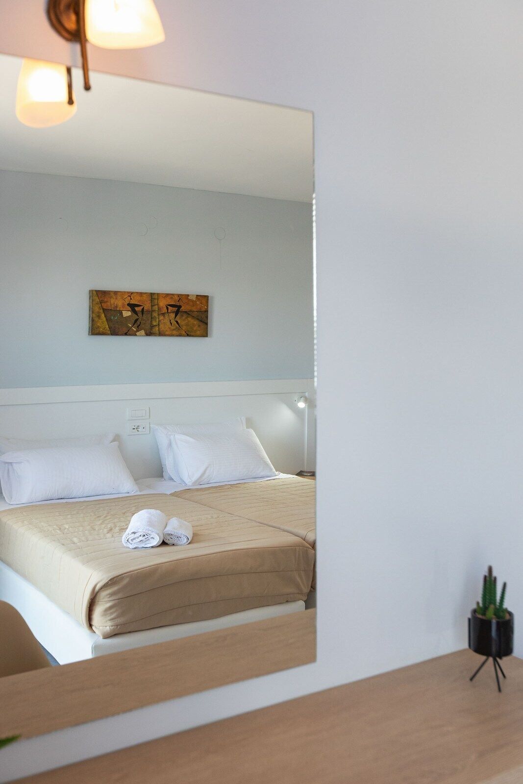 Twin Room with Pool View | In-room safe, iron/ironing board