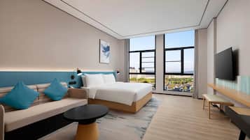 Superior Room, 1 King Bed, Non Smoking