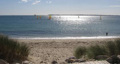 House 200m from the beach, sea view, garden