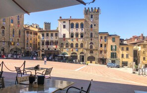 Outdoor dining - 3 bedroom cozy home in Palazzo del Pero (Palazzo del Pero)