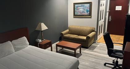 Suburban Studios Clute - Lake Jackson