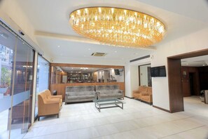 Unclassified image, 2 of 34, button - Deluxe Twin Bed at Palette Hotel Surya Vadodara (Vadodara)