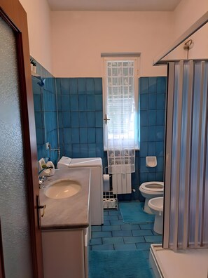 Nicht klassifiziertes Bild, 3 von 30, Schaltfläche