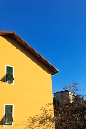 Unclassified image, 2 of 30, button - Apartment 'Il Noce' with Mountain View, Private Garden and Air Conditioning (San Terenziano)