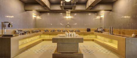 Geladeira, cafeteira/chaleira