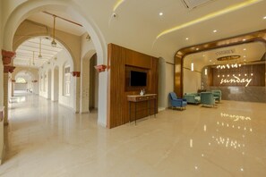 Unclassified image, 4 of 27, button - Hotel in Vadodara near Railway Station (Vadodara)