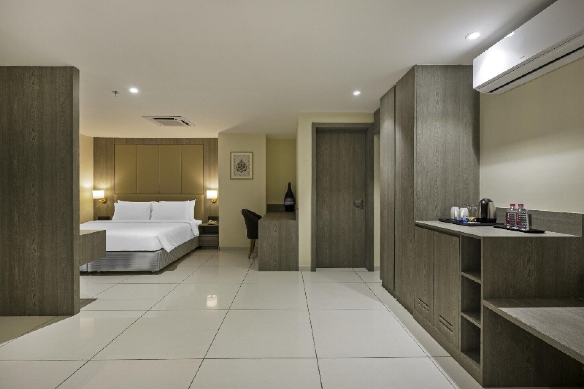 1 chambre, bureau, Wi-Fi gratuit, draps fournis