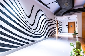 Luokittelematon kuva, 4 kautta 27, painike