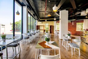 Nicht klassifiziertes Bild, 2 von 27, Schaltfläche