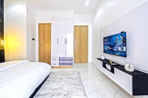 2 bedrooms, WiFi, bed sheets - Cozy 1 bedroom apartment (Lekki)