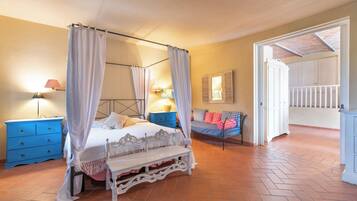 1 bedroom, iron/ironing board, travel crib, free WiFi