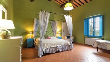 1 bedroom, iron/ironing board, travel crib, free WiFi