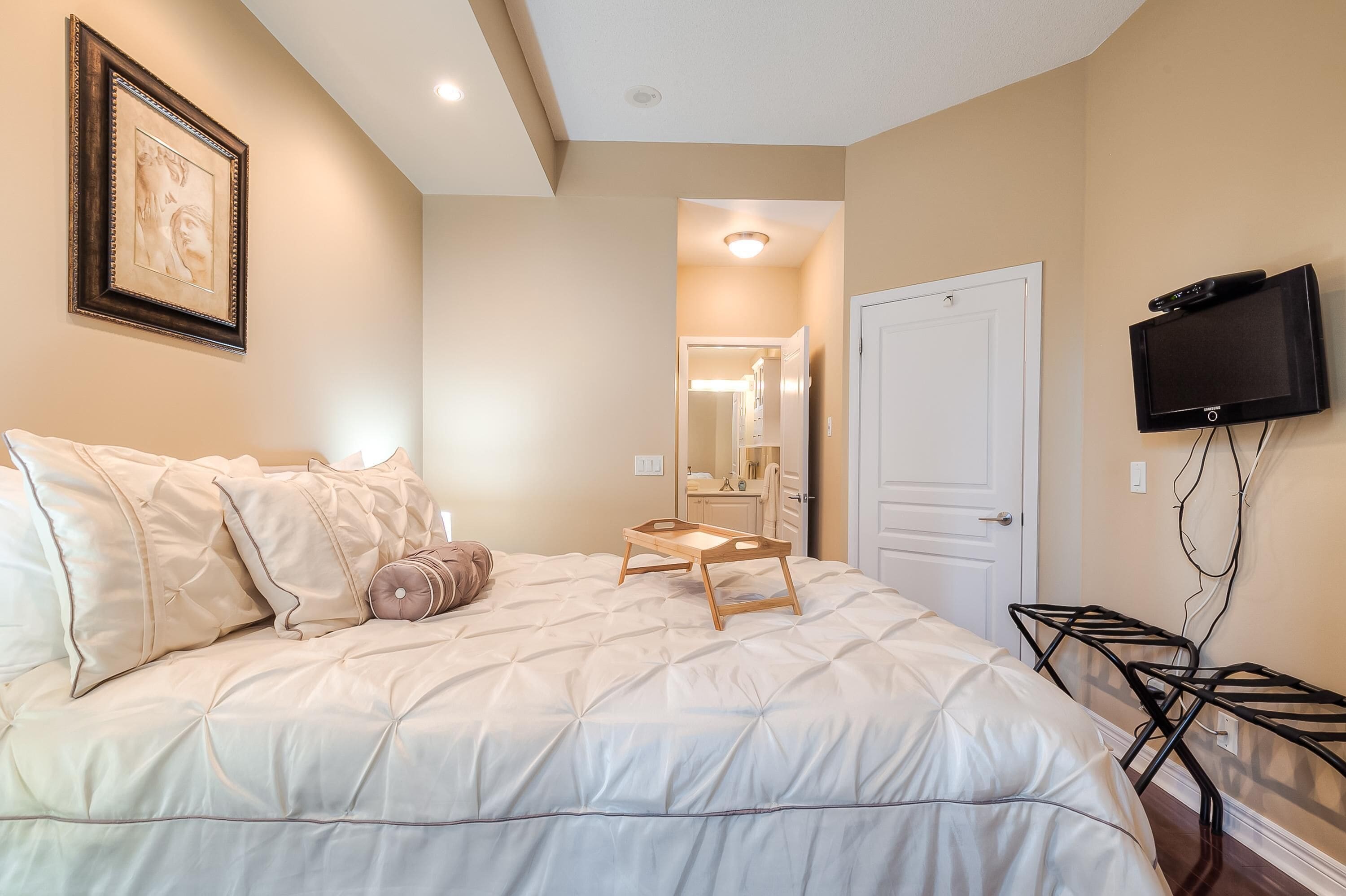 Design Suite, Multiple Bedrooms, Non Smoking | Living area