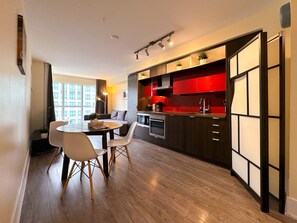 City Suite, Multiple Bedrooms, Non Smoking | Living area