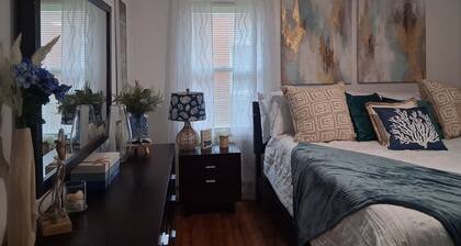 Spacious 4-bedroom house with AC in lovely Morehead City