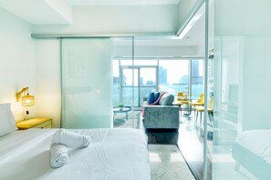 Habitació prèmium, 1 llit de matrimoni i sofà llit | Wifi gratuïta i roba de llit 