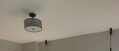 アイロン / アイロン台、車椅子でアクセスできる設備