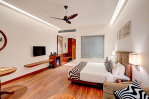1 habitación, escritorio, tabla de planchar con plancha y wifi gratis 