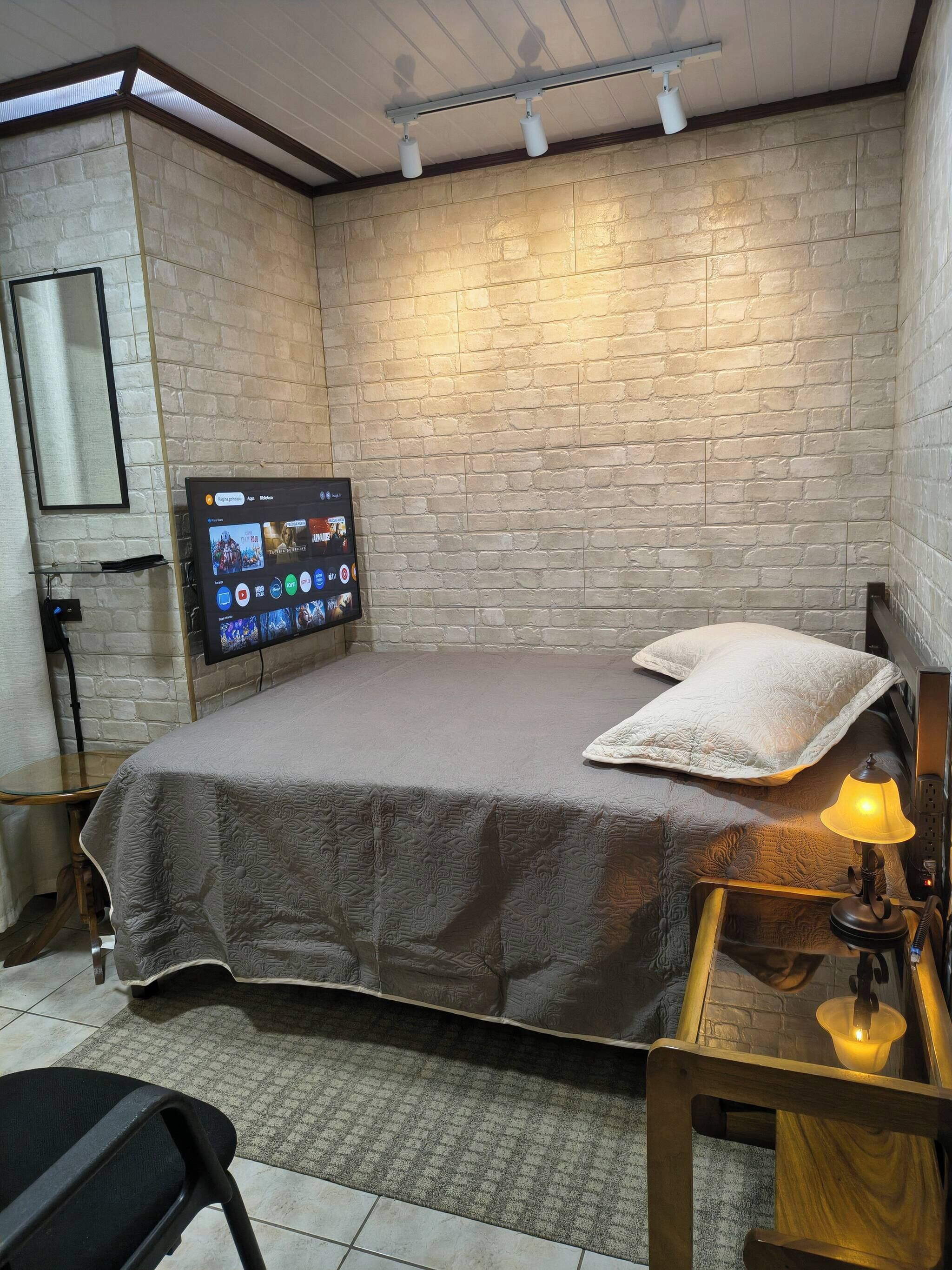 1 bedroom, Internet, bed sheets