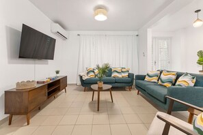 TV - Walkable Rincón Paradise near Plaza & Beaches w/ Carport (Rincon)