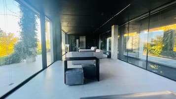 Appartement, balkon, uitzicht op tuin | Interieur