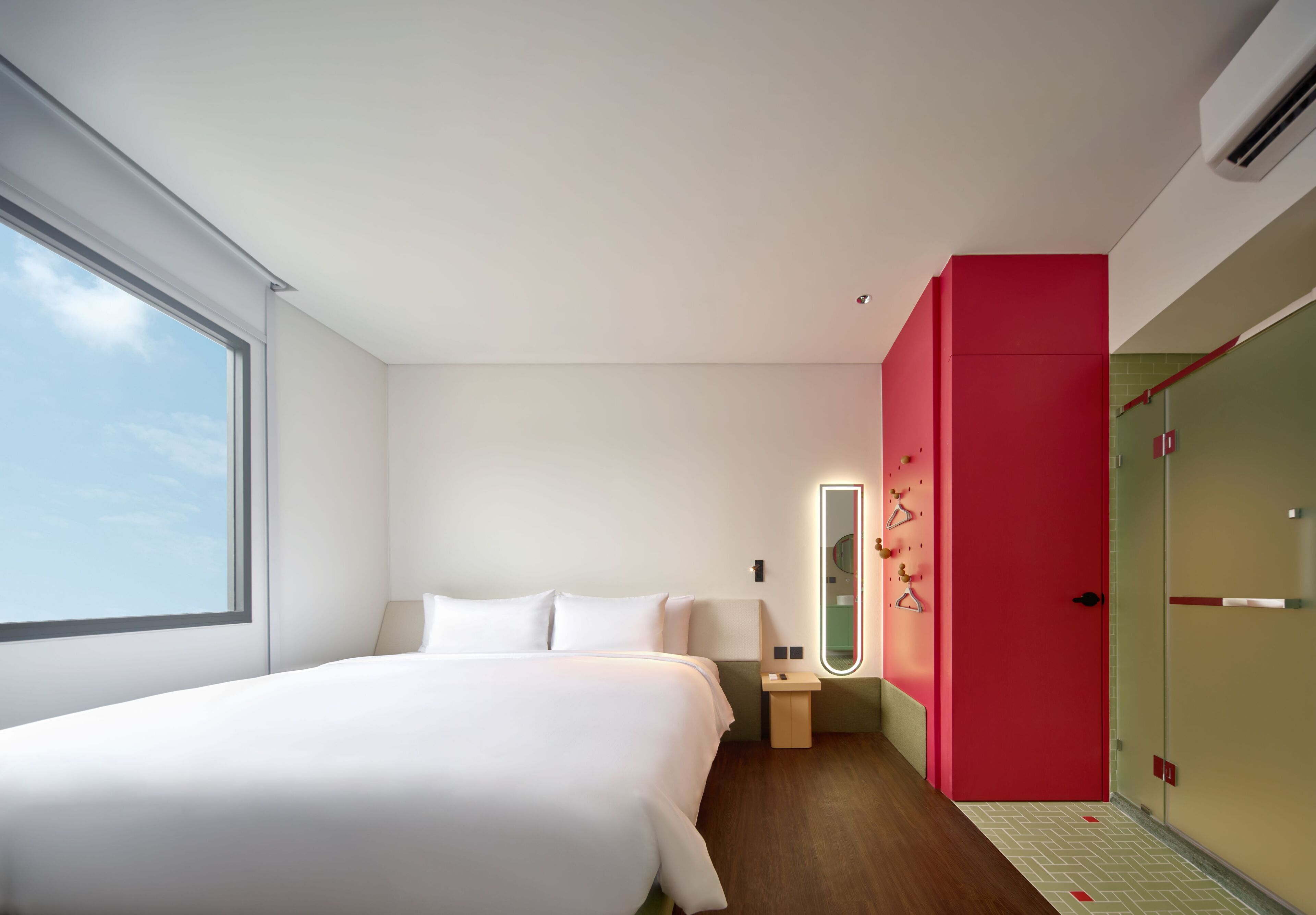 Basic-Doppelzimmer, Stadtblick | Schreibtisch, kostenloses WLAN