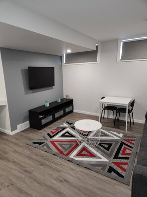 Interior - A Modern & Homely 1 BR Suite (Winnipeg)