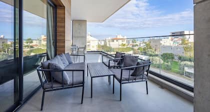 202 Piliou Grand balcon et piscine commune sur le toit