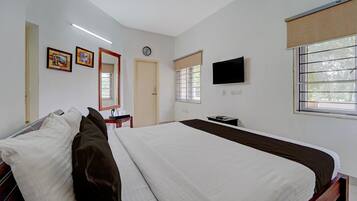 2 soverom, skrivebord, strykejern/-brett og wi-fi (inkludert)