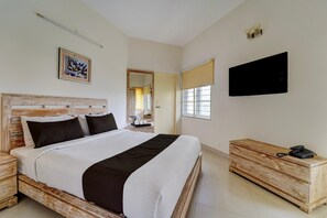 1 bedroom, desk, iron/ironing board, free WiFi - Villa Nirvana by Palette Homes 4 BHK, Coimbatore (Coimbatore)