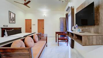 1 habitación, escritorio, tabla de planchar con plancha y wifi gratis