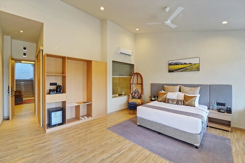 Palette Orient Greenz Pench by CheckIn