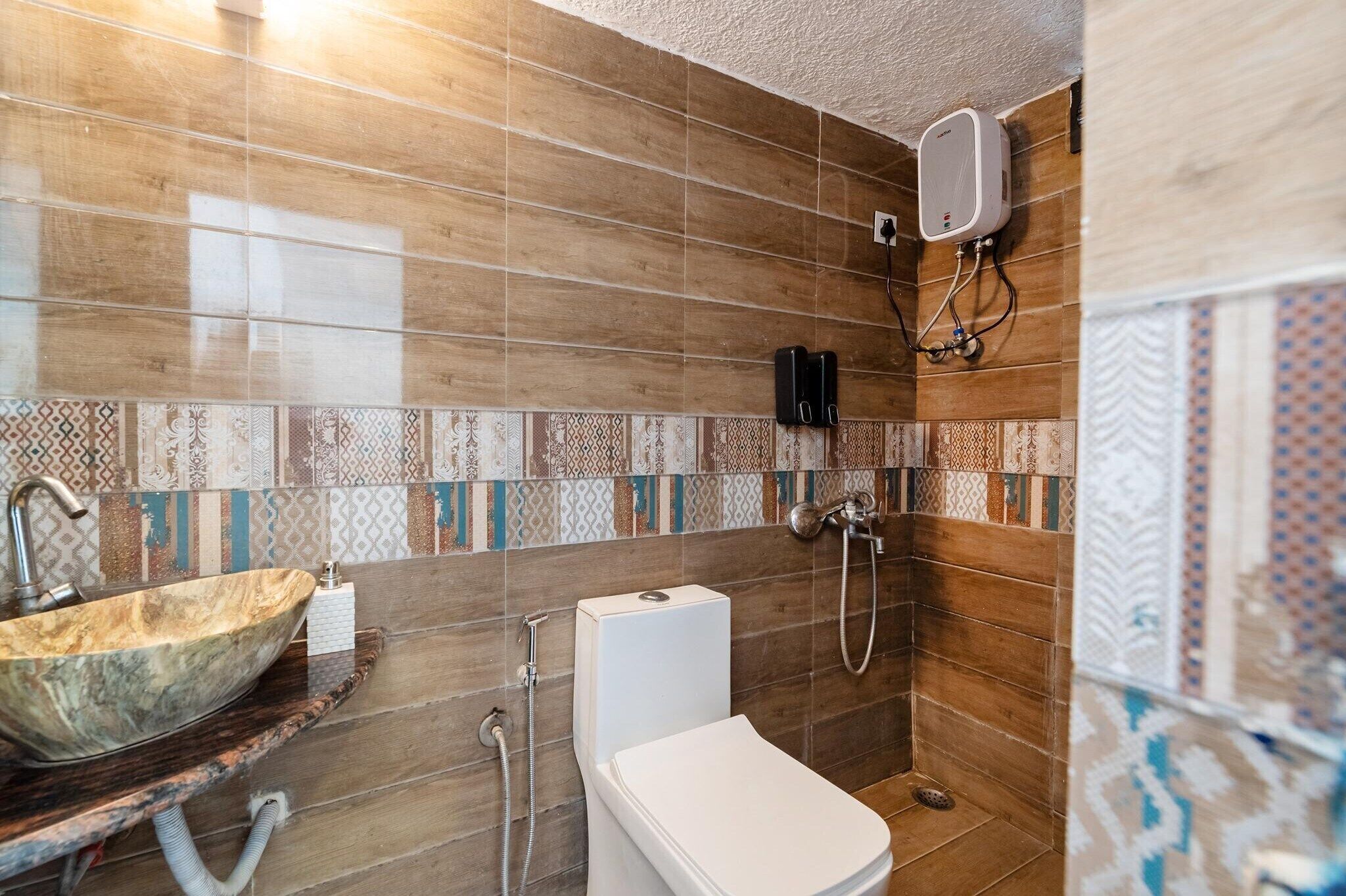 Een douche, handdoeken