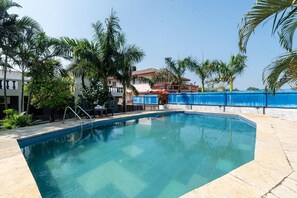 Pool - Bubble Nest 2bhk by Palette | Jacuzzi | Lonavala (Lonavala)