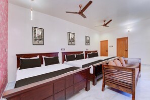 3 habitaciones, escritorio, tabla de planchar con plancha y wifi gratis 